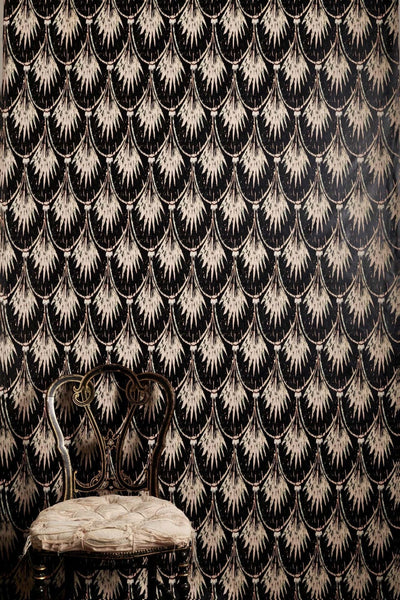Pearl scallop wallpaper in black, pink and soft blue with elongated Art Deco-inspired pattern on non-woven paste-the-wall paper