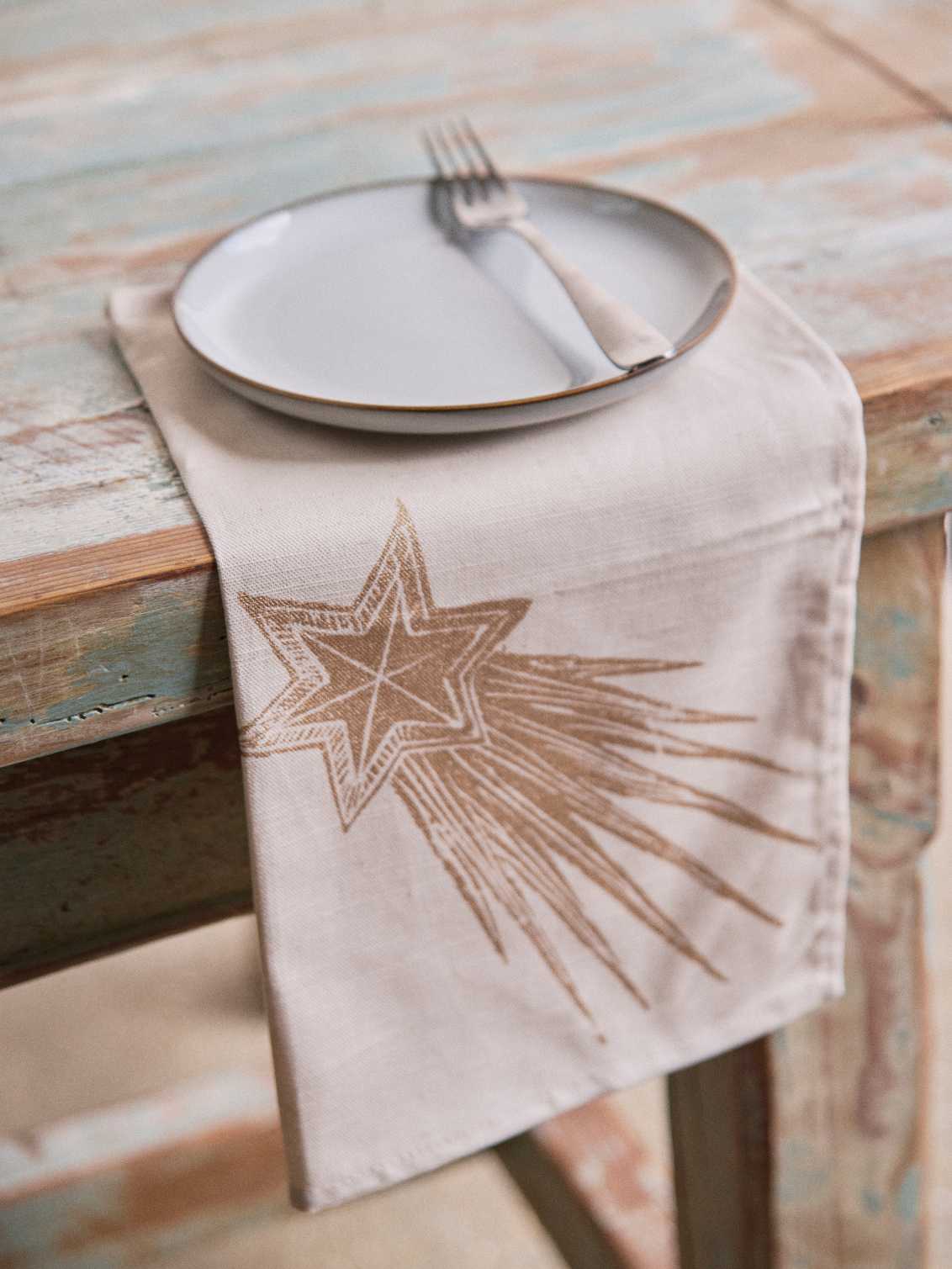 Christmas Gold Star Napkin (Set Of Four)