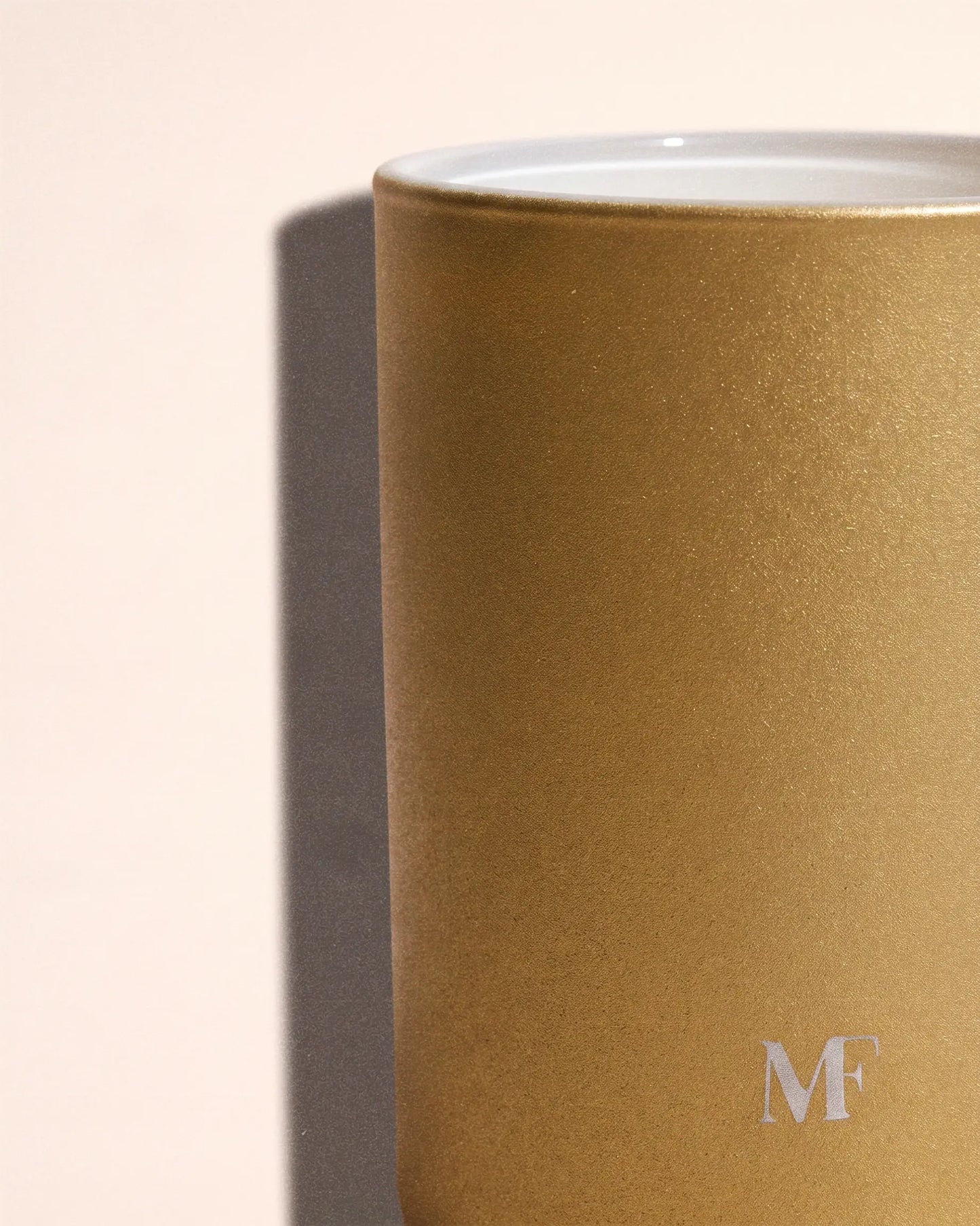 #24 Martine - Cold Champagne Gold Candle