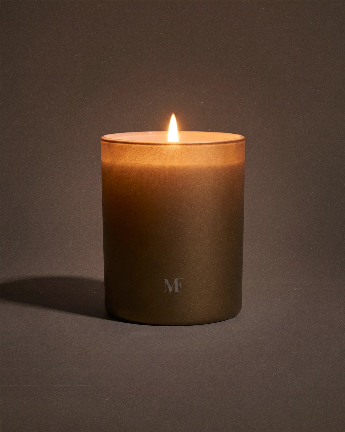 #24 Martine - Cold Champagne Gold Candle
