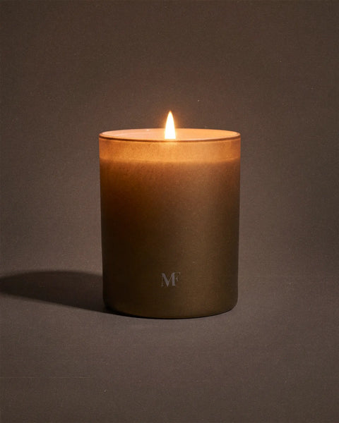 #24 Martine - Cold Champagne Gold Candle
