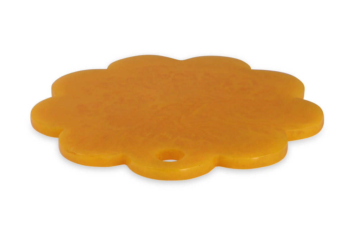 Scallop Resin Cheese Charcuterie Board, Mustard 9 Inches - Casa Amarosa