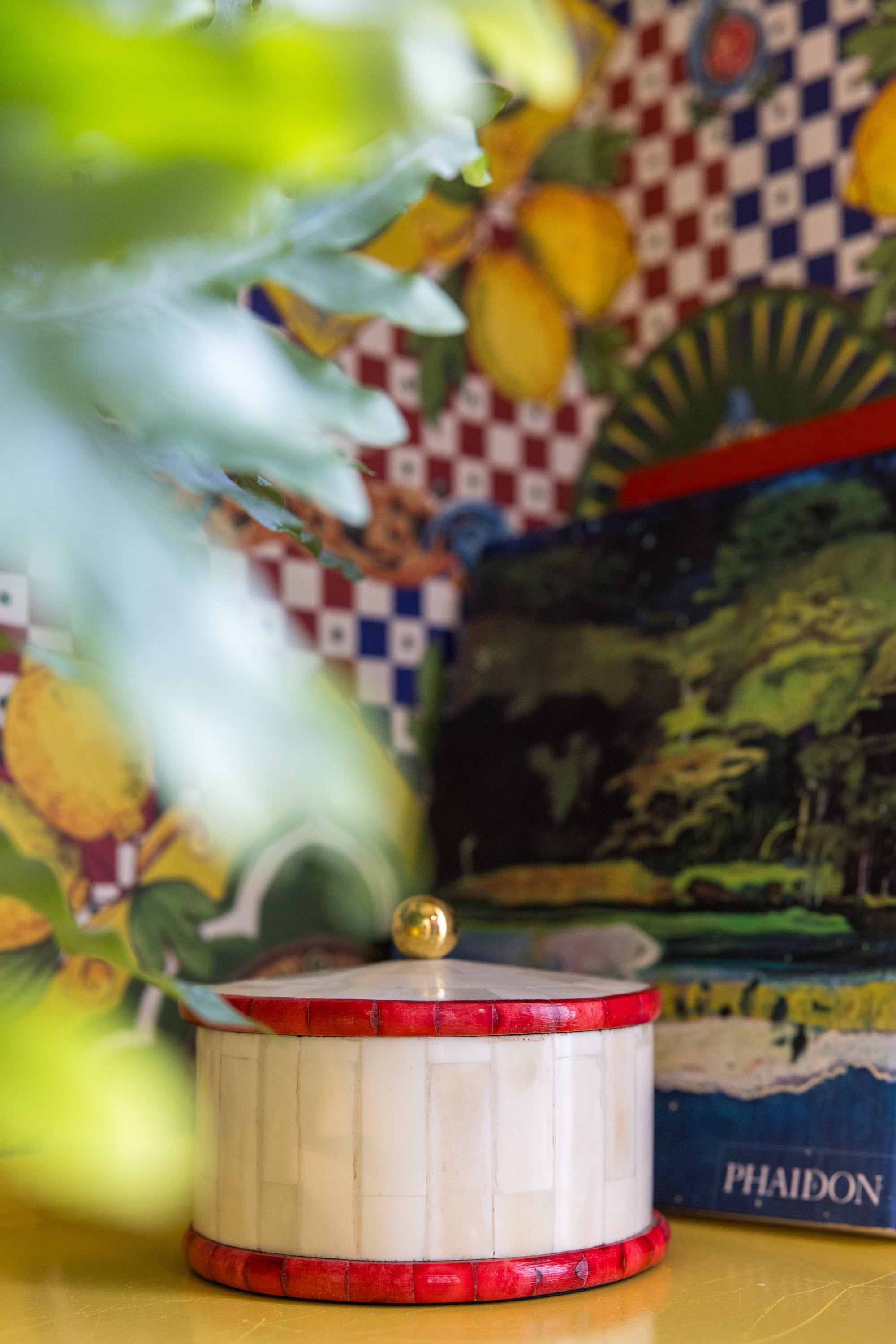 Round  Bone Inlay Box | Red & White