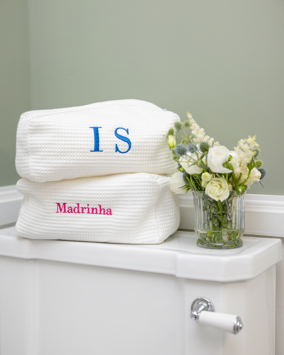 Blanc Toiletry Bag