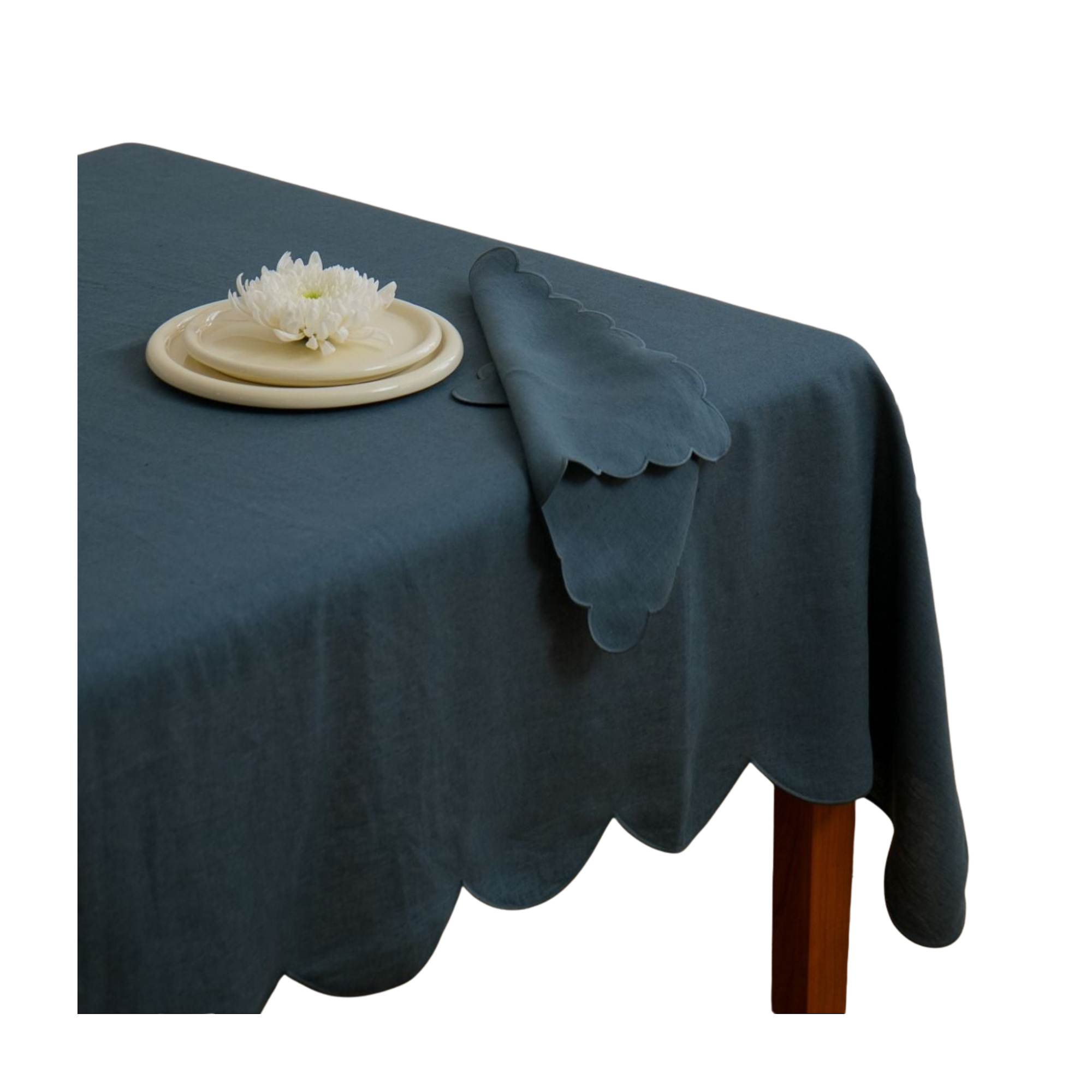 Scalloped Linen Napkins in Peacock Blue