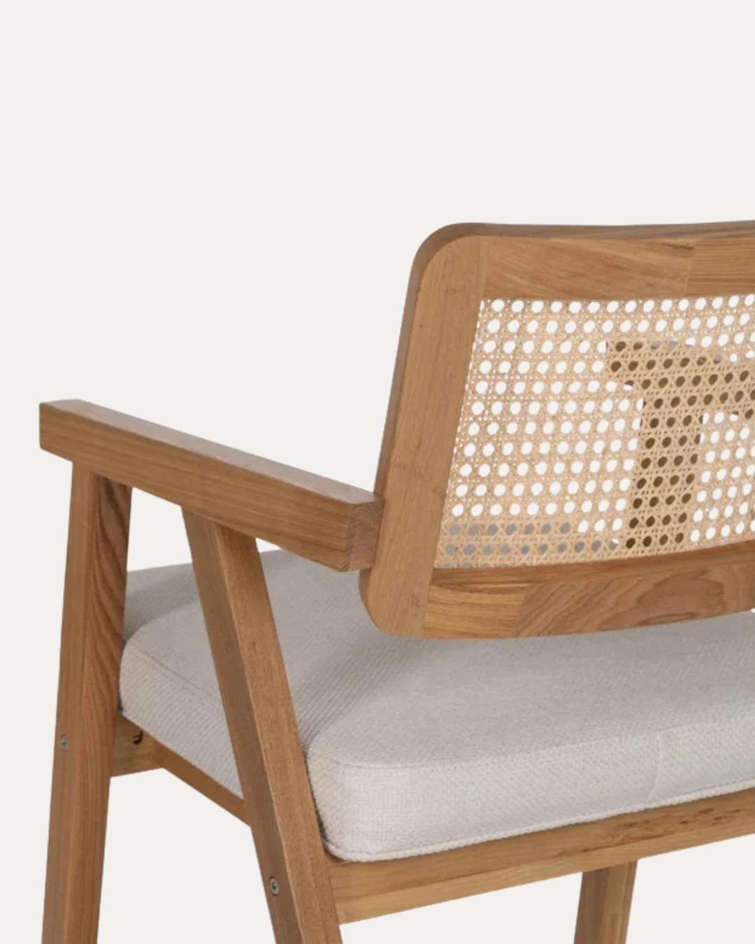 Cadeira com encosto Tróia em rattan clara