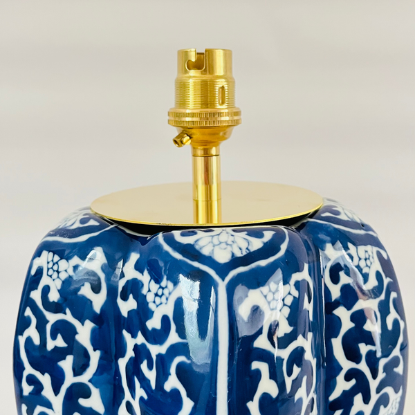 Antique Chinese Table Lamp