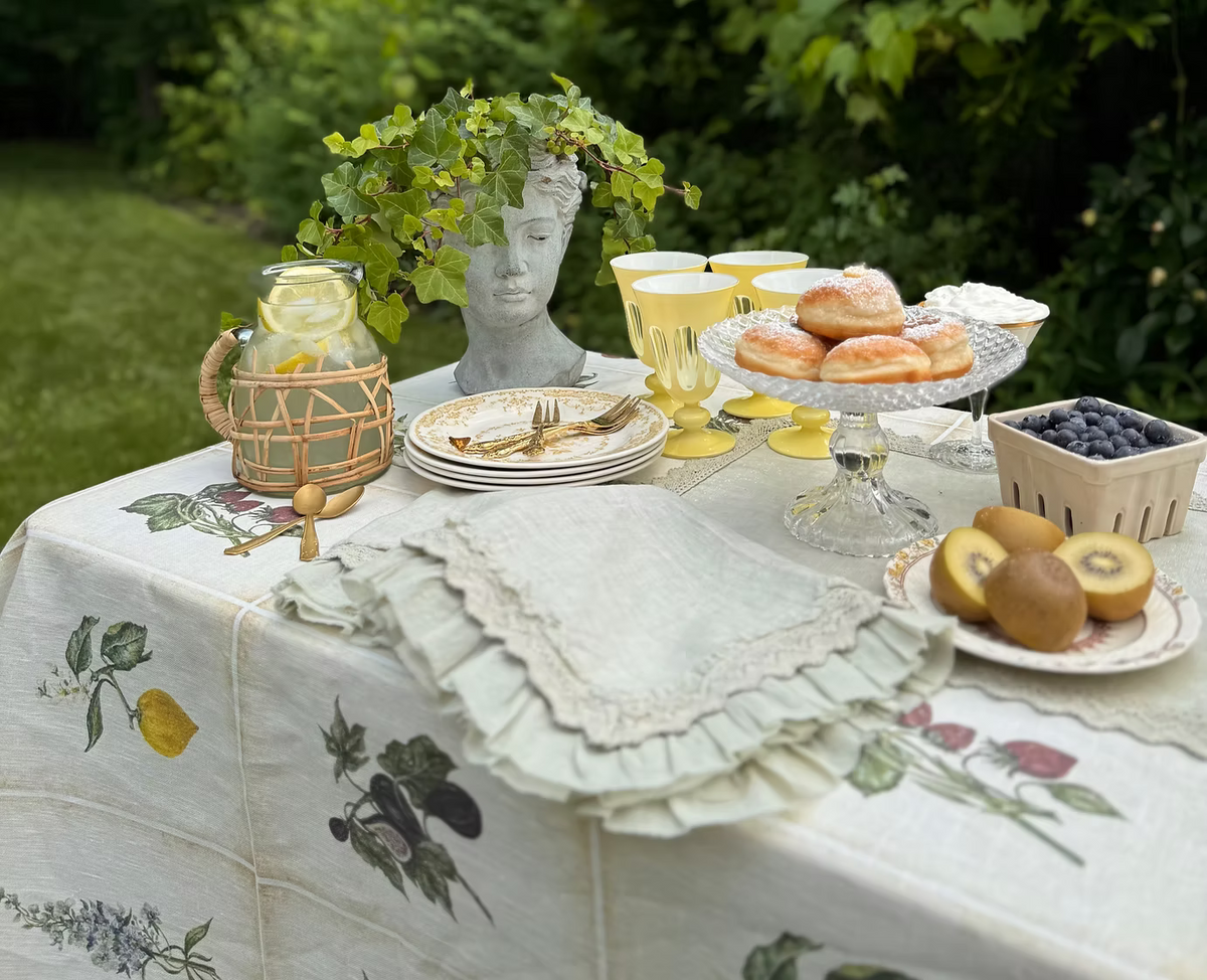 Vintage Botanique Tablecloth