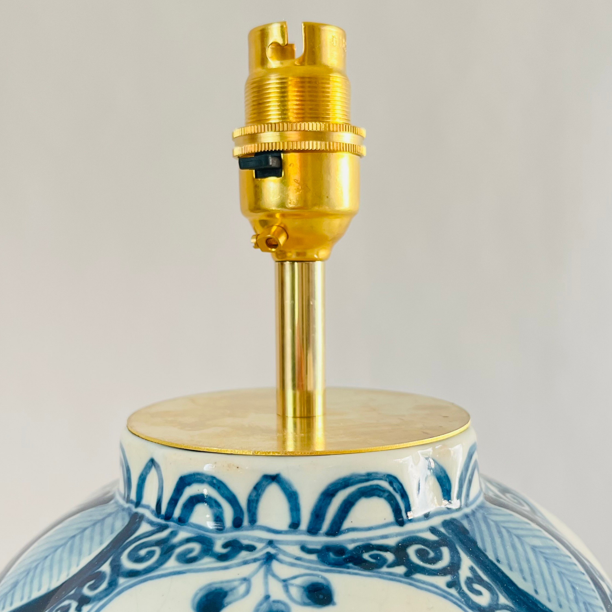 Antique Makkum Lamp