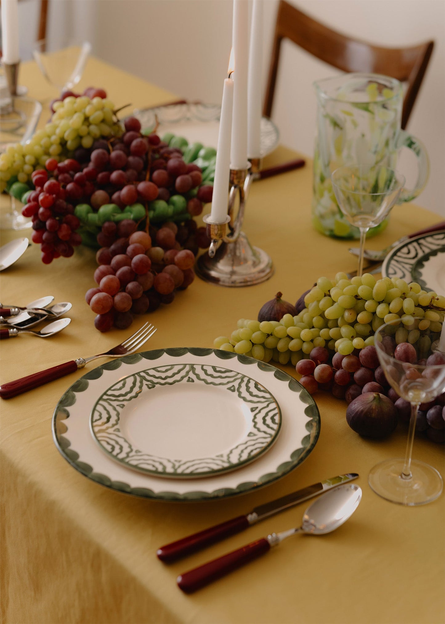 Green Scallop Dinner Plate