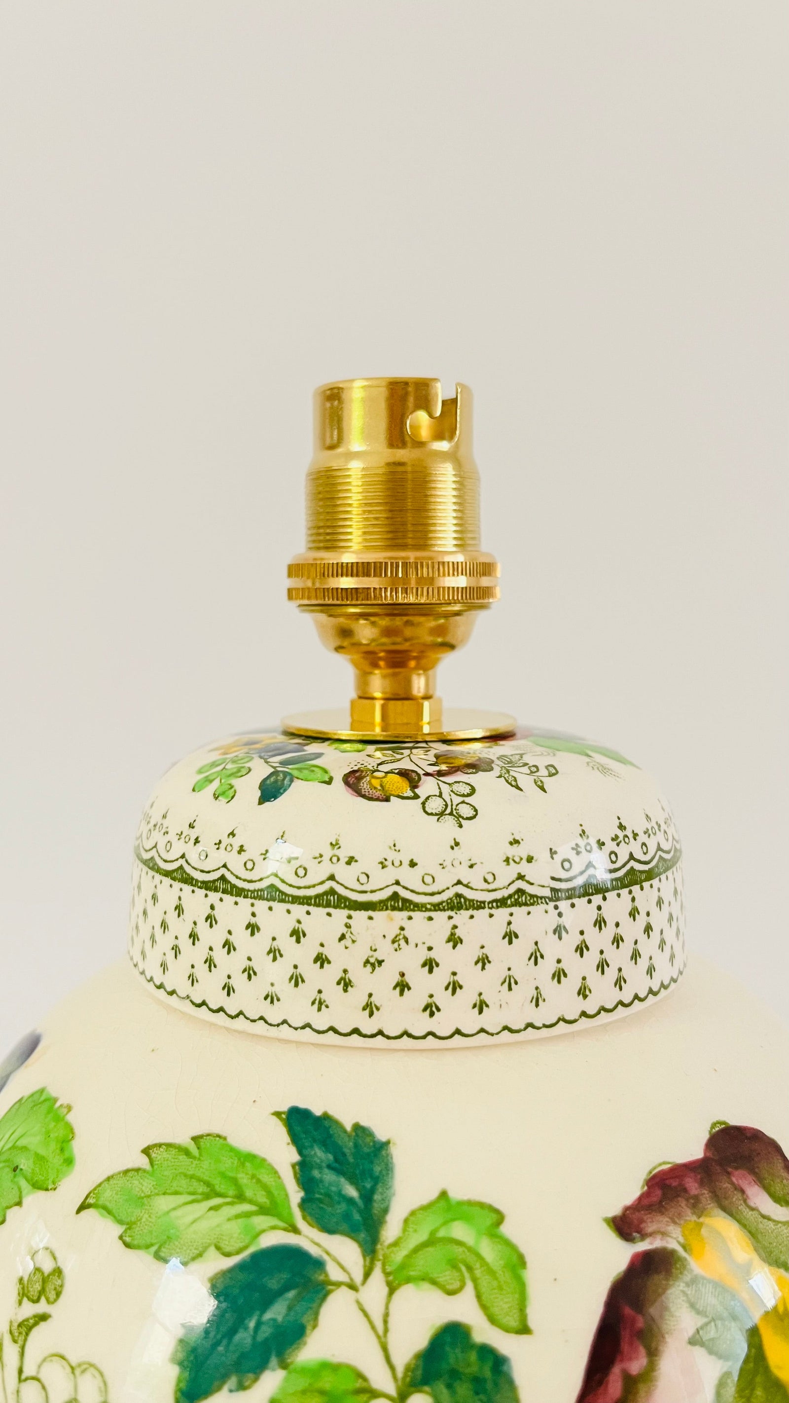 Antique Mason’s ‘Paynsley’ Jar Lamp