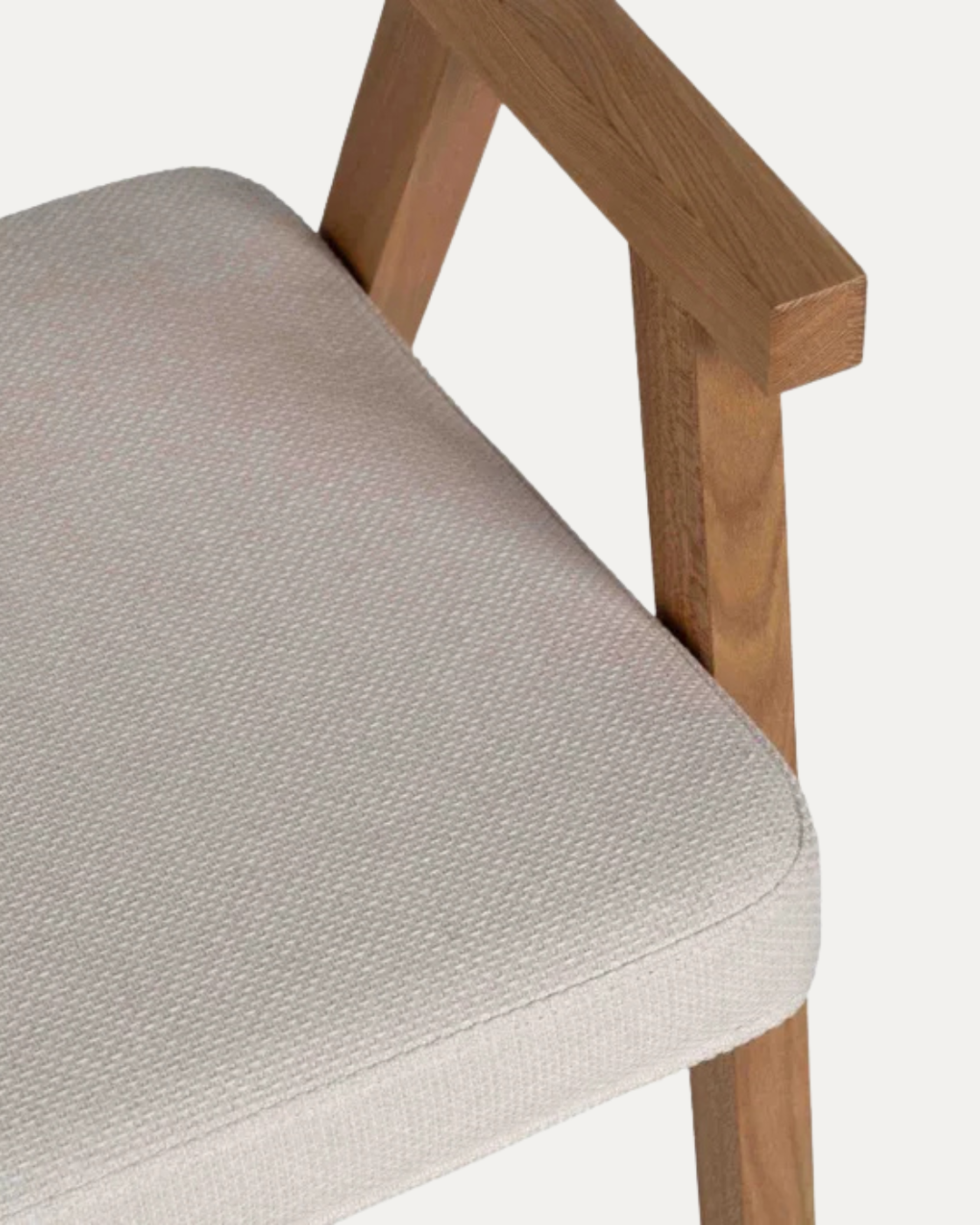Cadeira com encosto Tróia em rattan clara