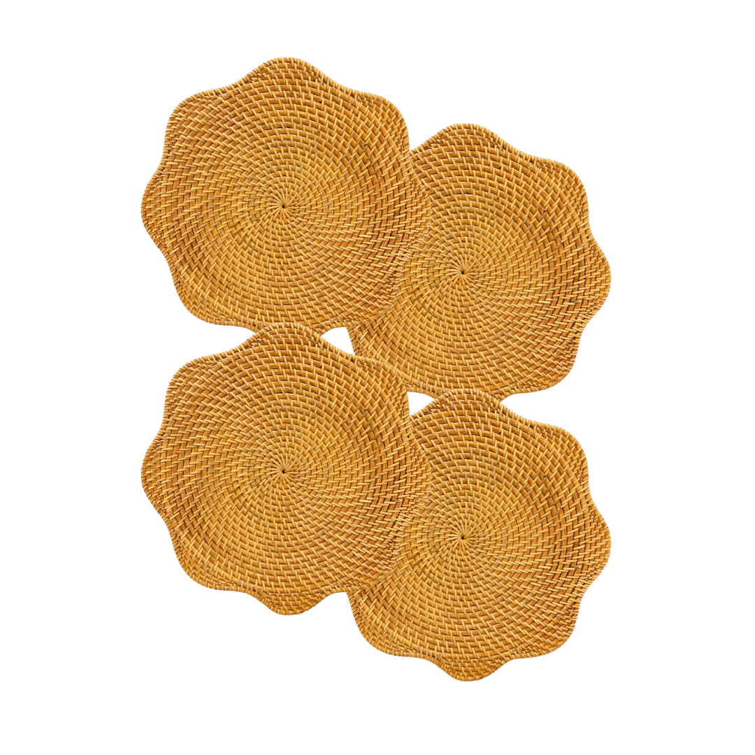 Natural rattan Charger Plate - Scallop