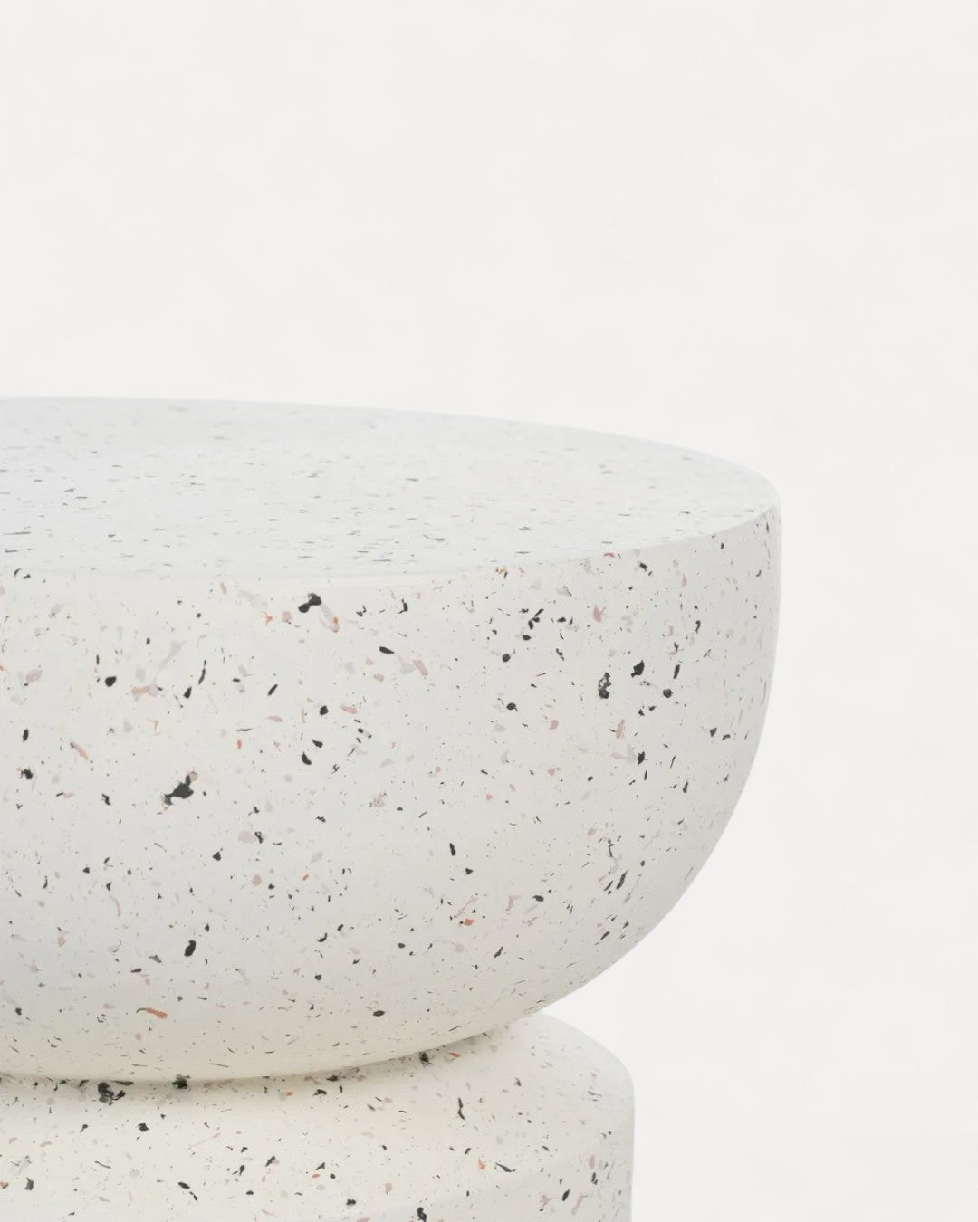 Alba Magnesium-Fibre Side Table, 37 × 37 × 44 cm
