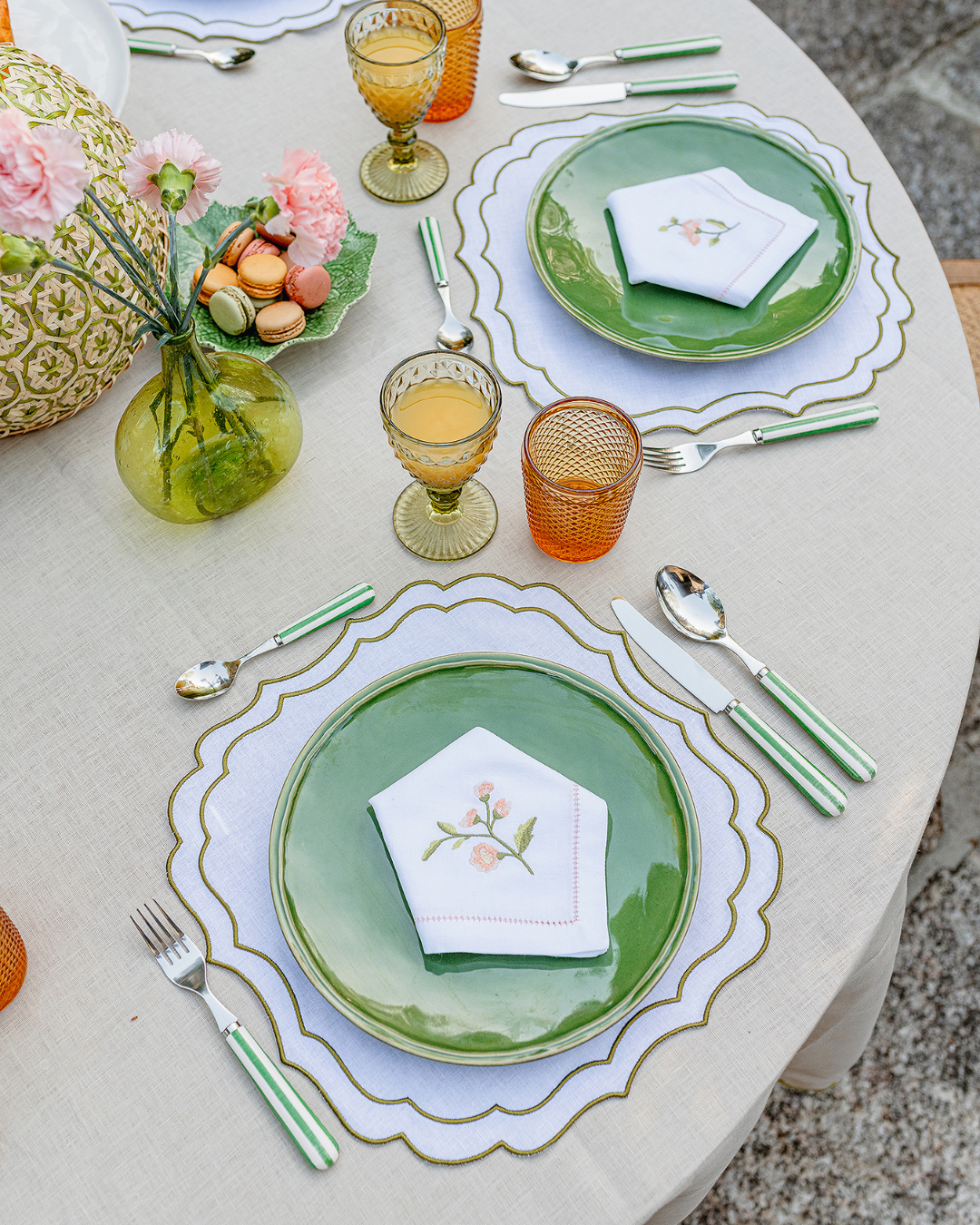 Greta Placemat, White and Green