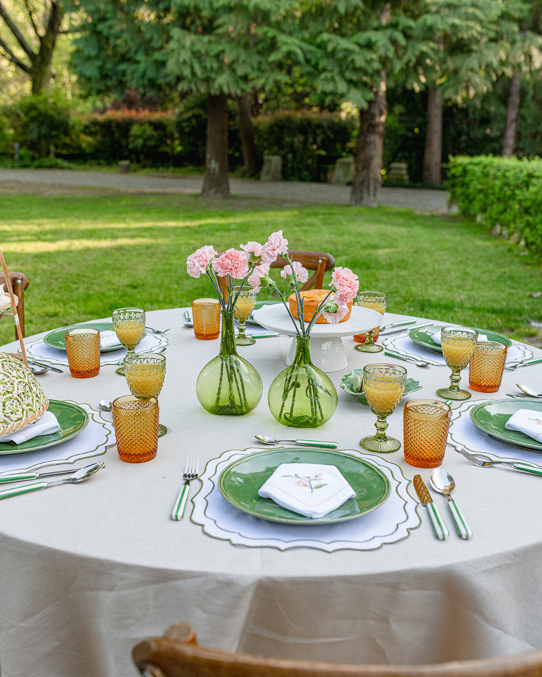 Greta Placemat, White and Green