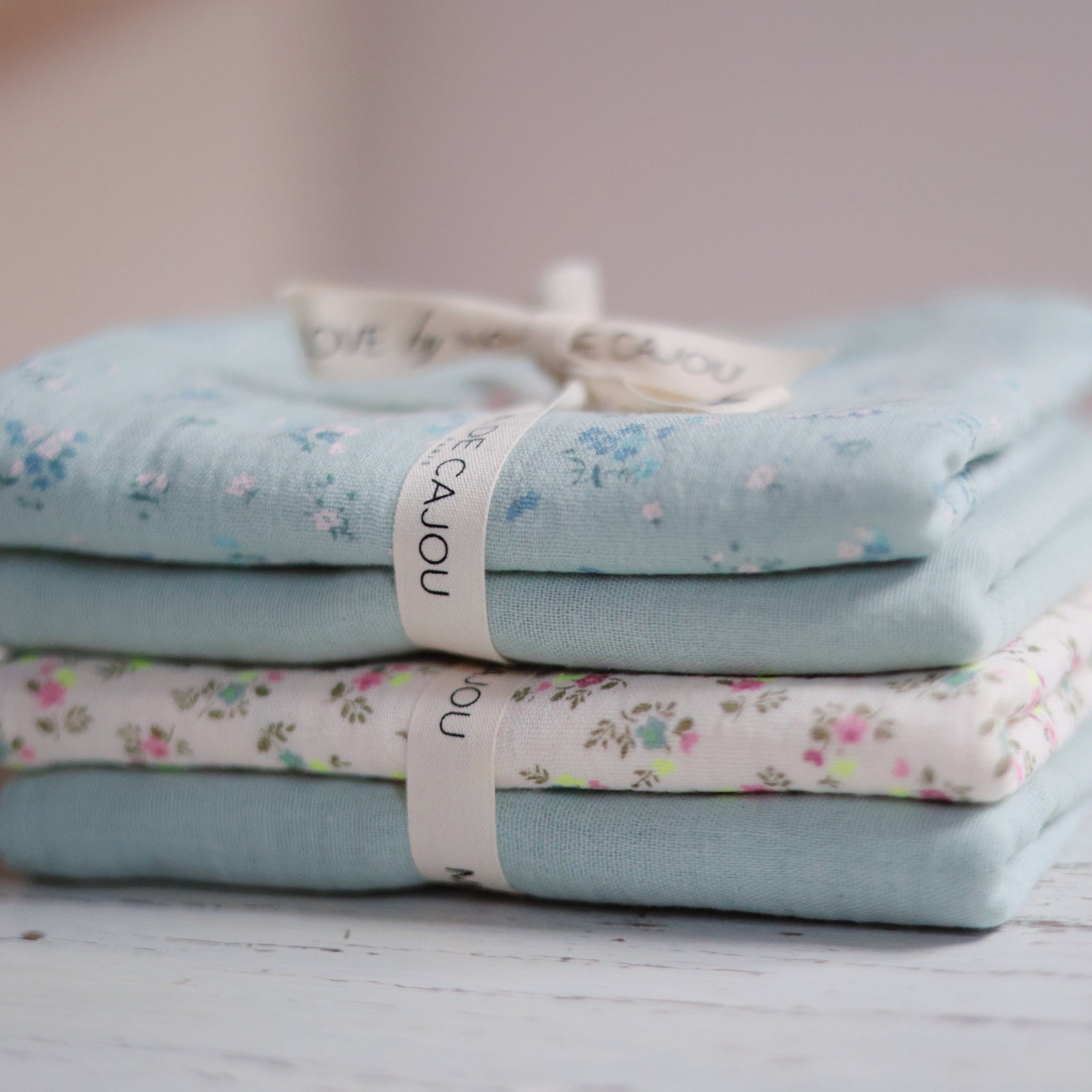 Baby's Green & Flowers Swaddles | Set of 2