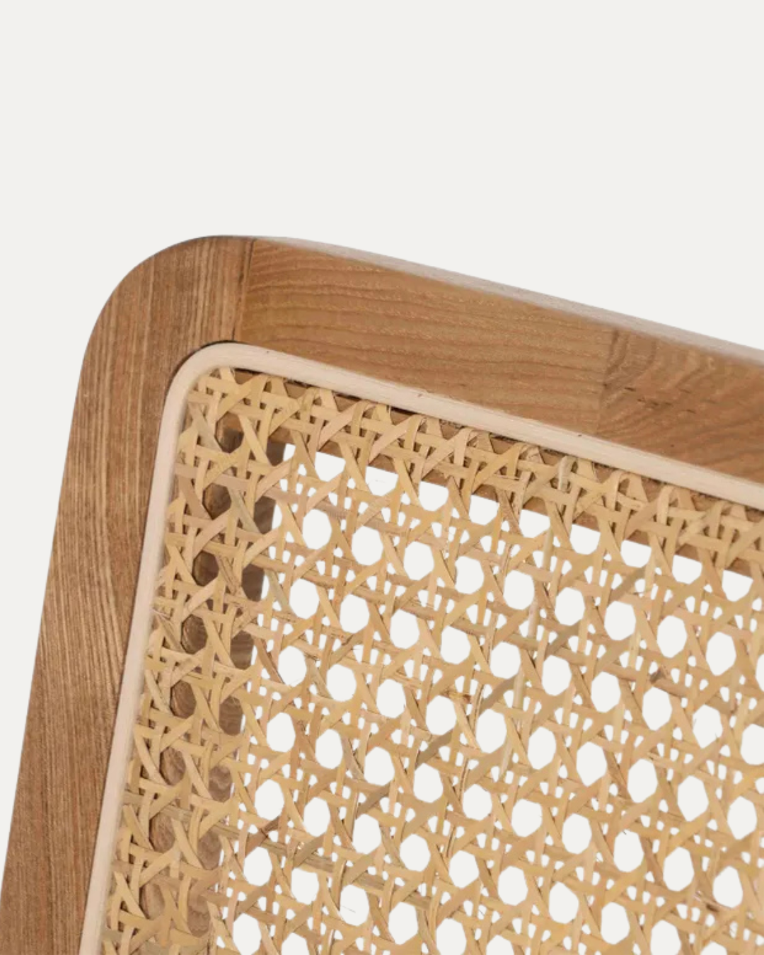 Cadeira com encosto Tróia em rattan clara
