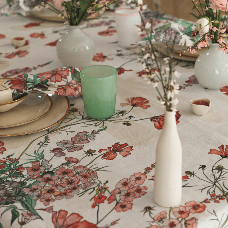 English Cutting Garden Linen Tablecloth