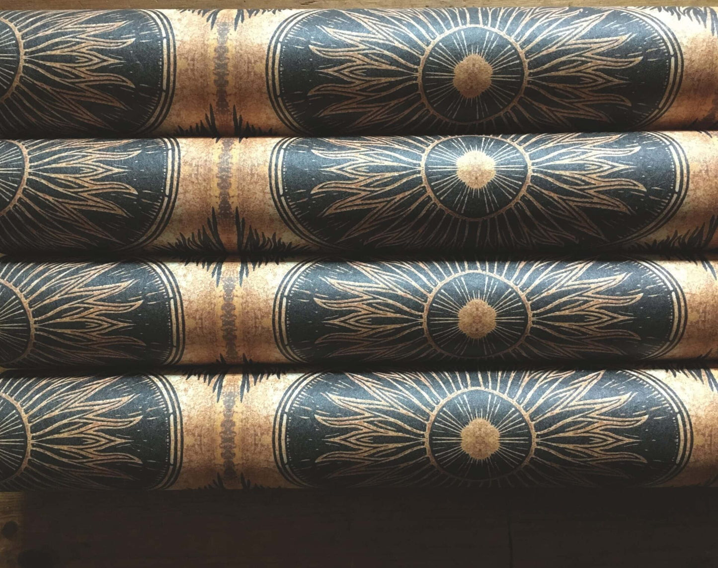 Bibana Gold Wallpaper