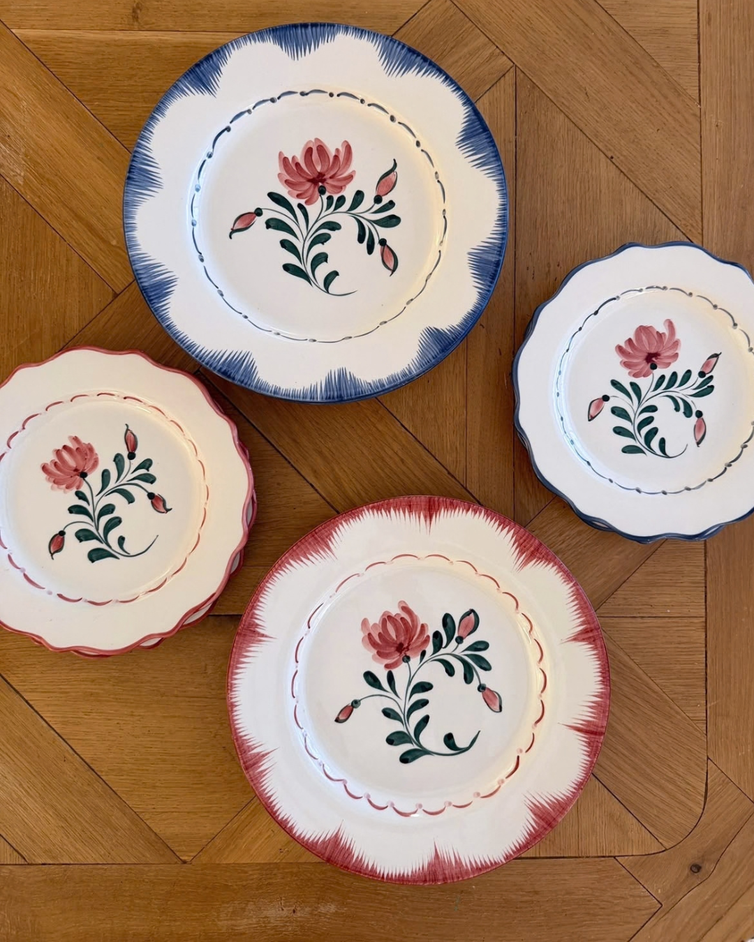 Burgundy Heritage dinner plate