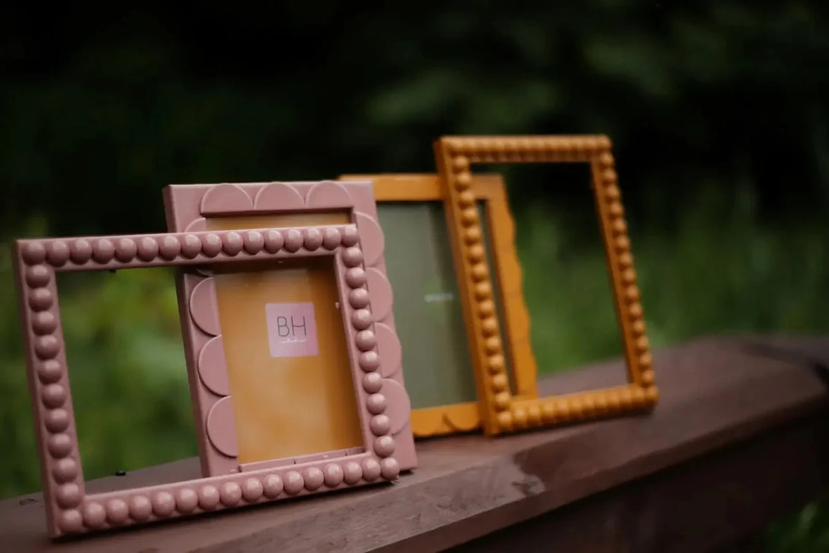 Mustard Lacquered Scallop Frame