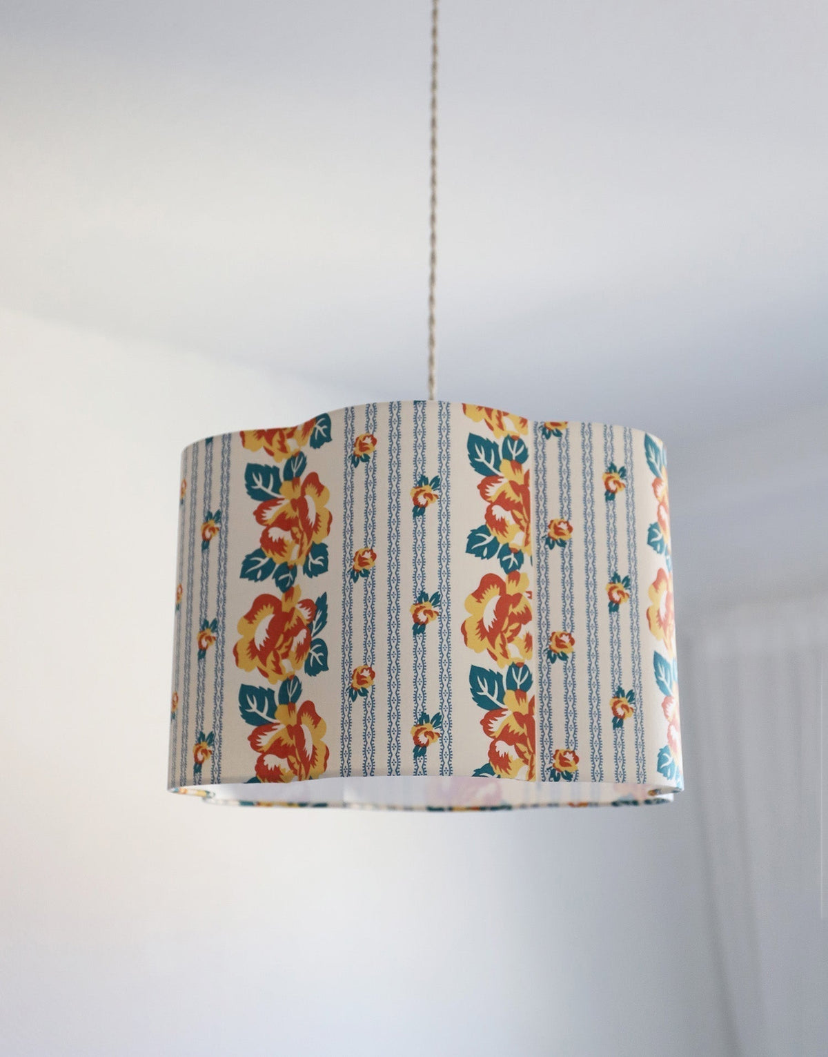 Flora Flower-Shaped Pendant Light "Vanavez Flowers"