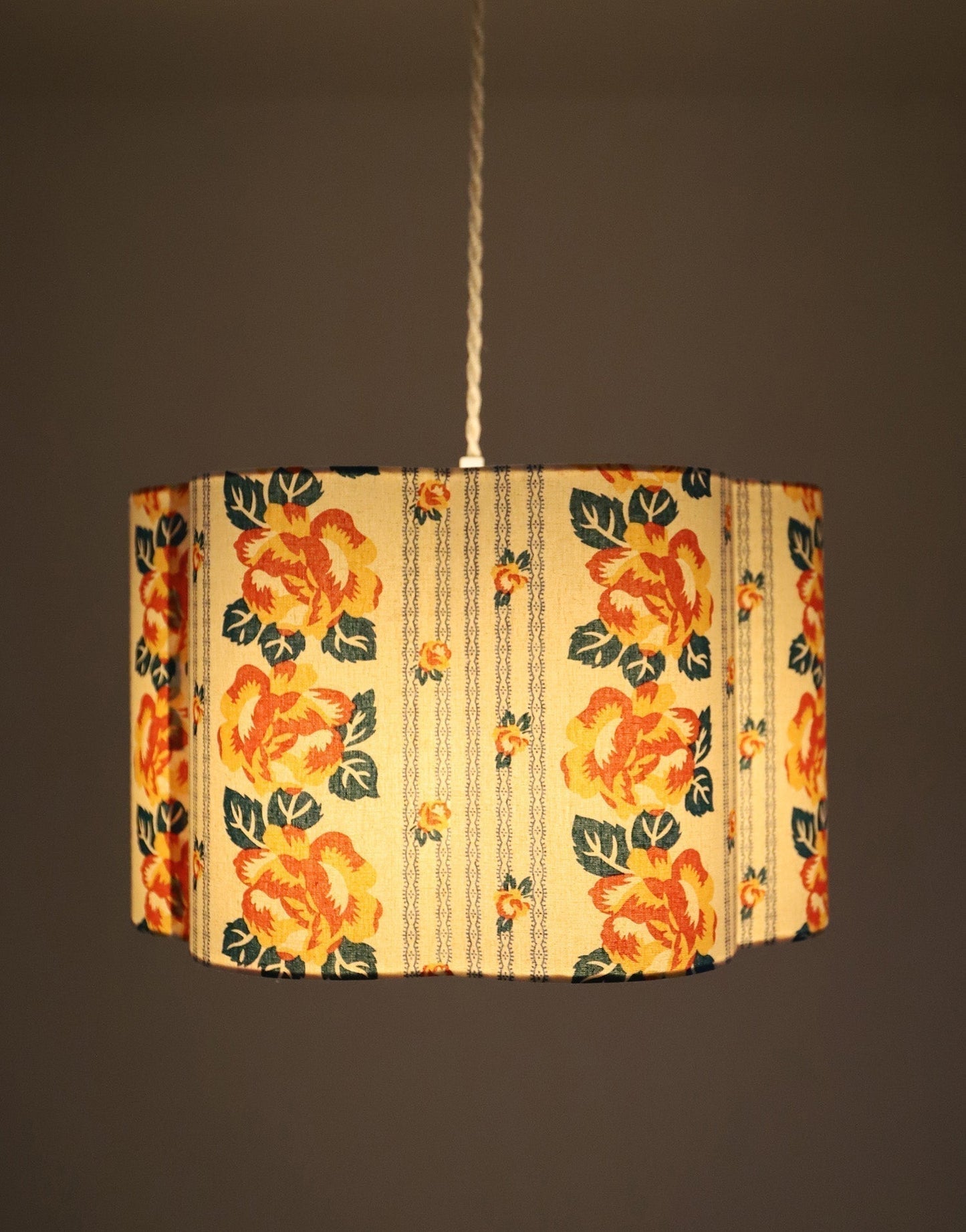 Flora Flower-Shaped Pendant Light "Vanavez Flowers"