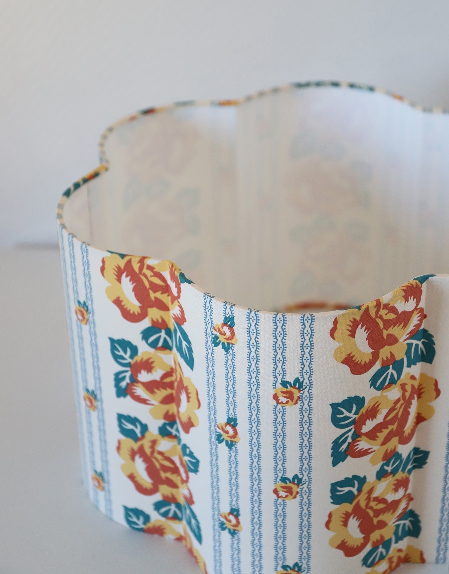 Flora Flower-Shaped Pendant Light "Vanavez Flowers"
