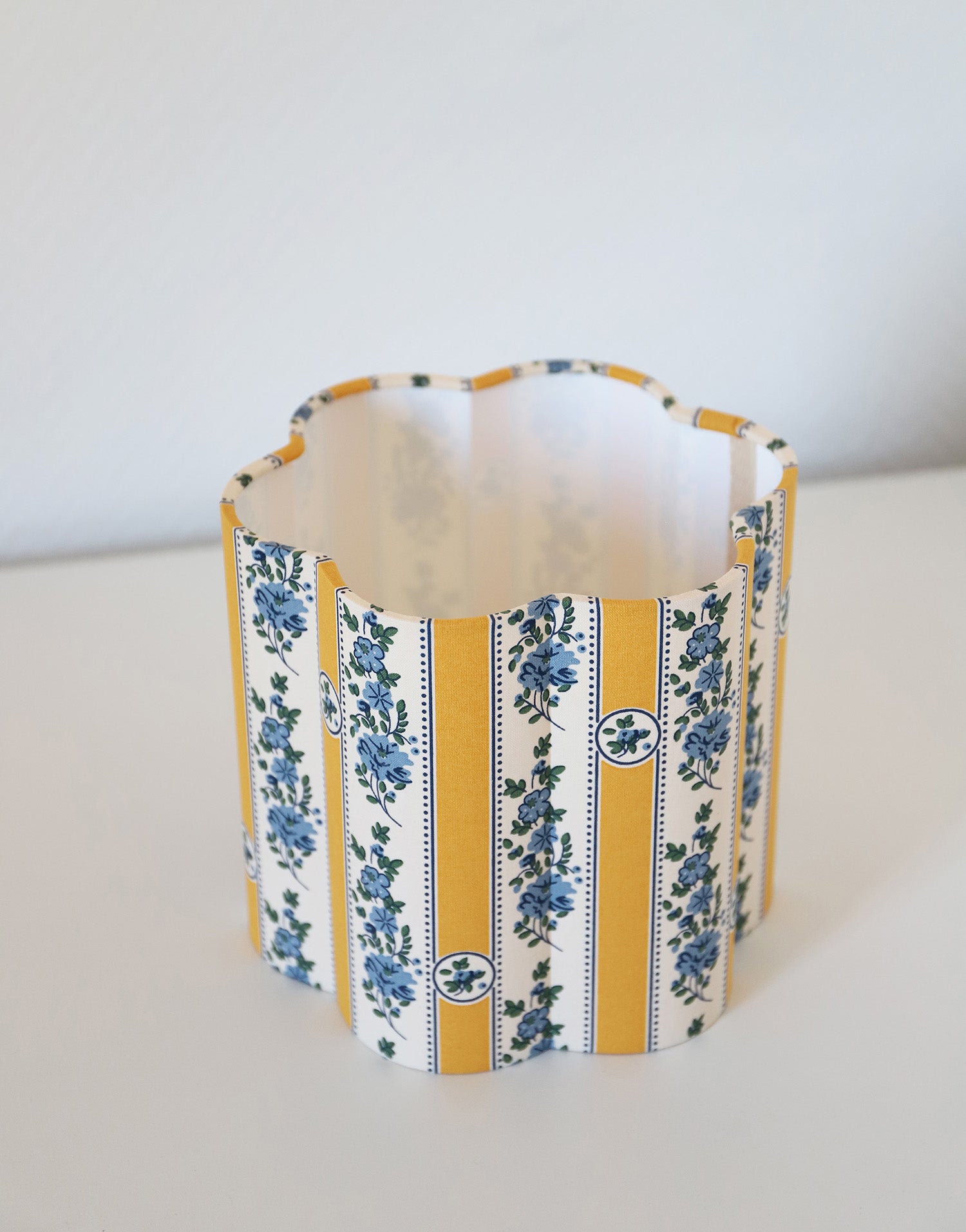 Flora Flower-Shaped Lampshade "Sobremonte Yellow"