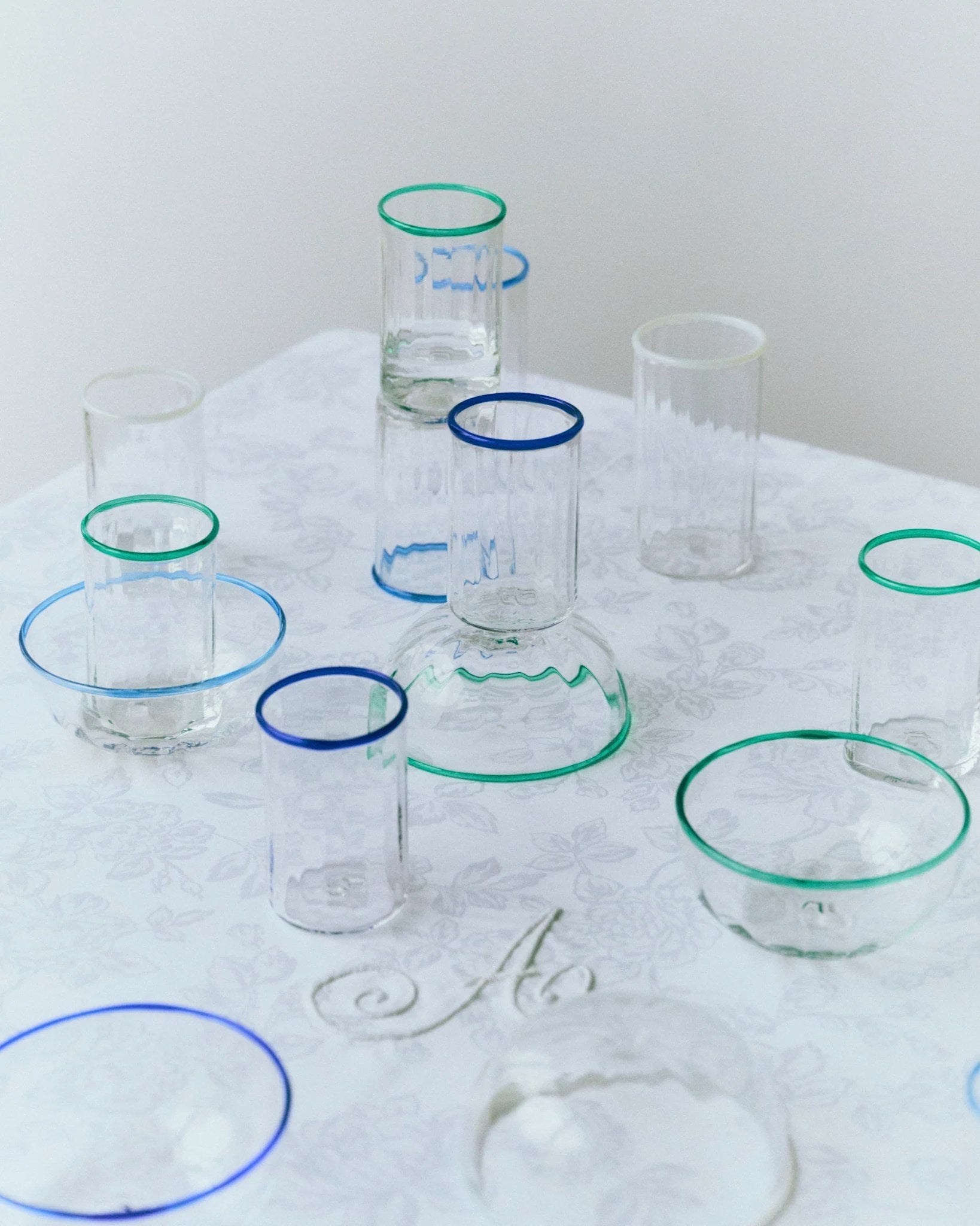 Peter Glass White Small