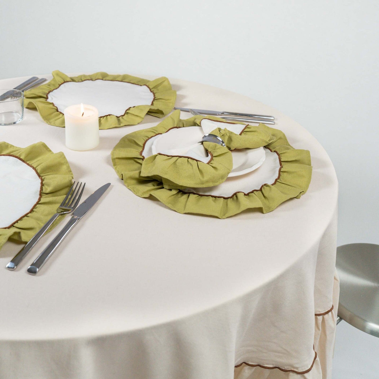 Round Ruffle Tablecloth, Beige