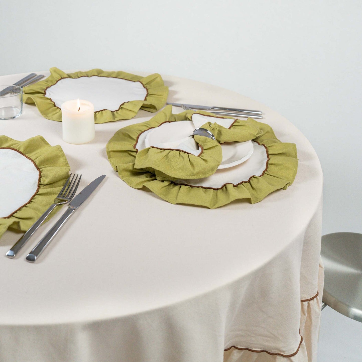 Round Ruffle Tablecloth, Beige