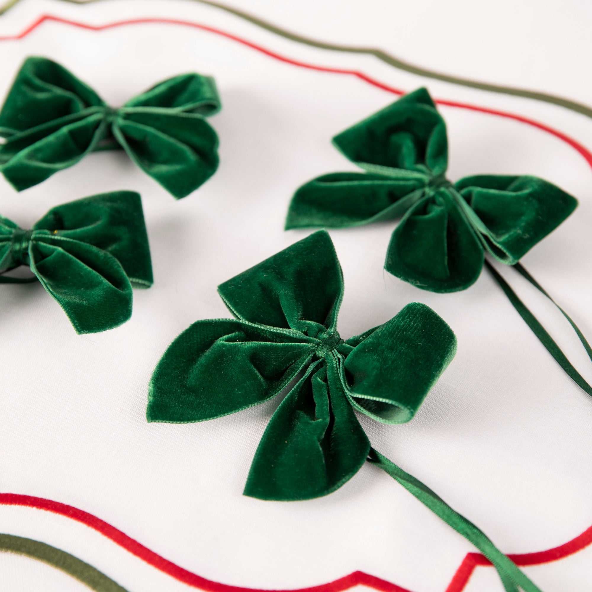 Velvet Napkin Bows - Set of Four