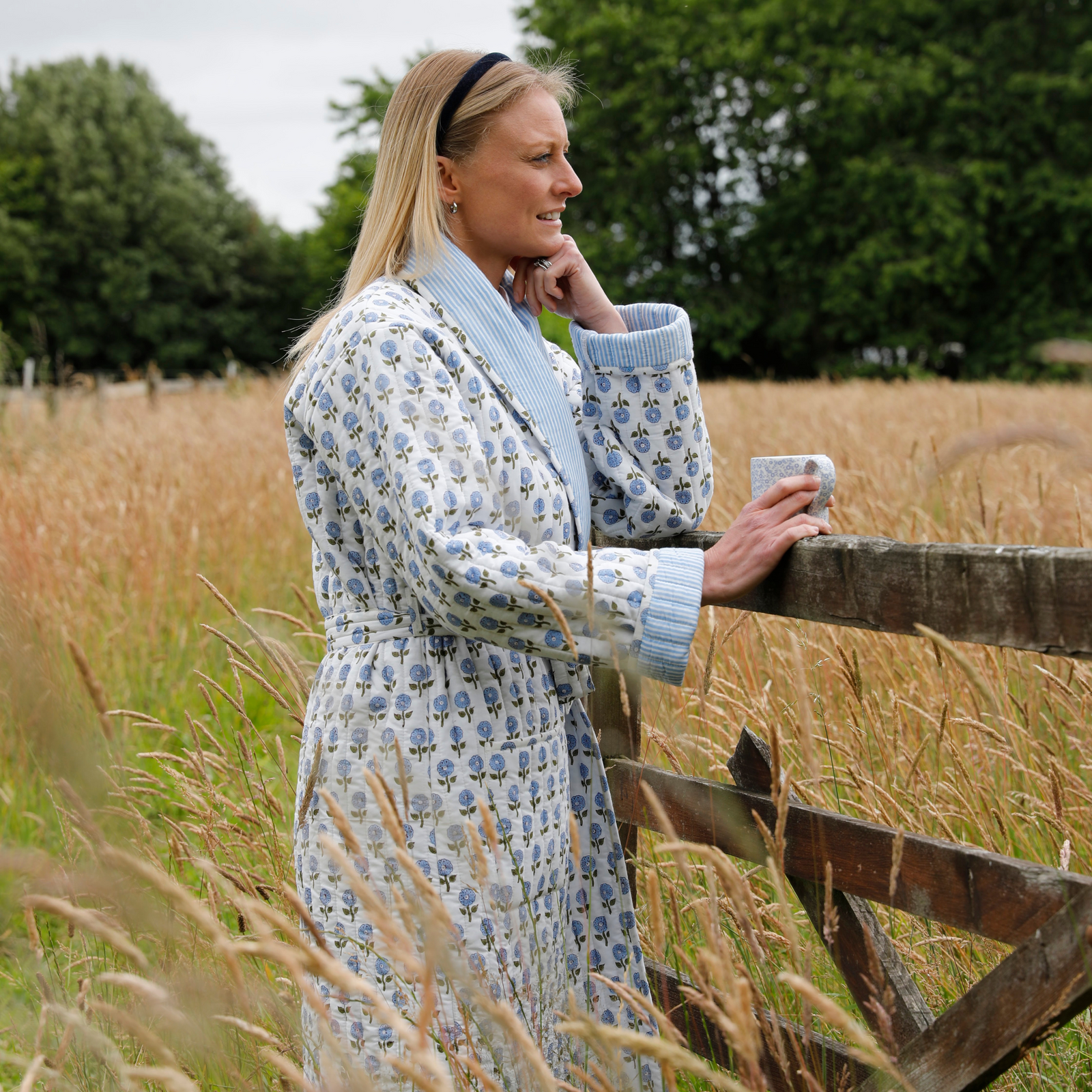Adult Blue Daisy Quilted Cotton Dressing Gown
