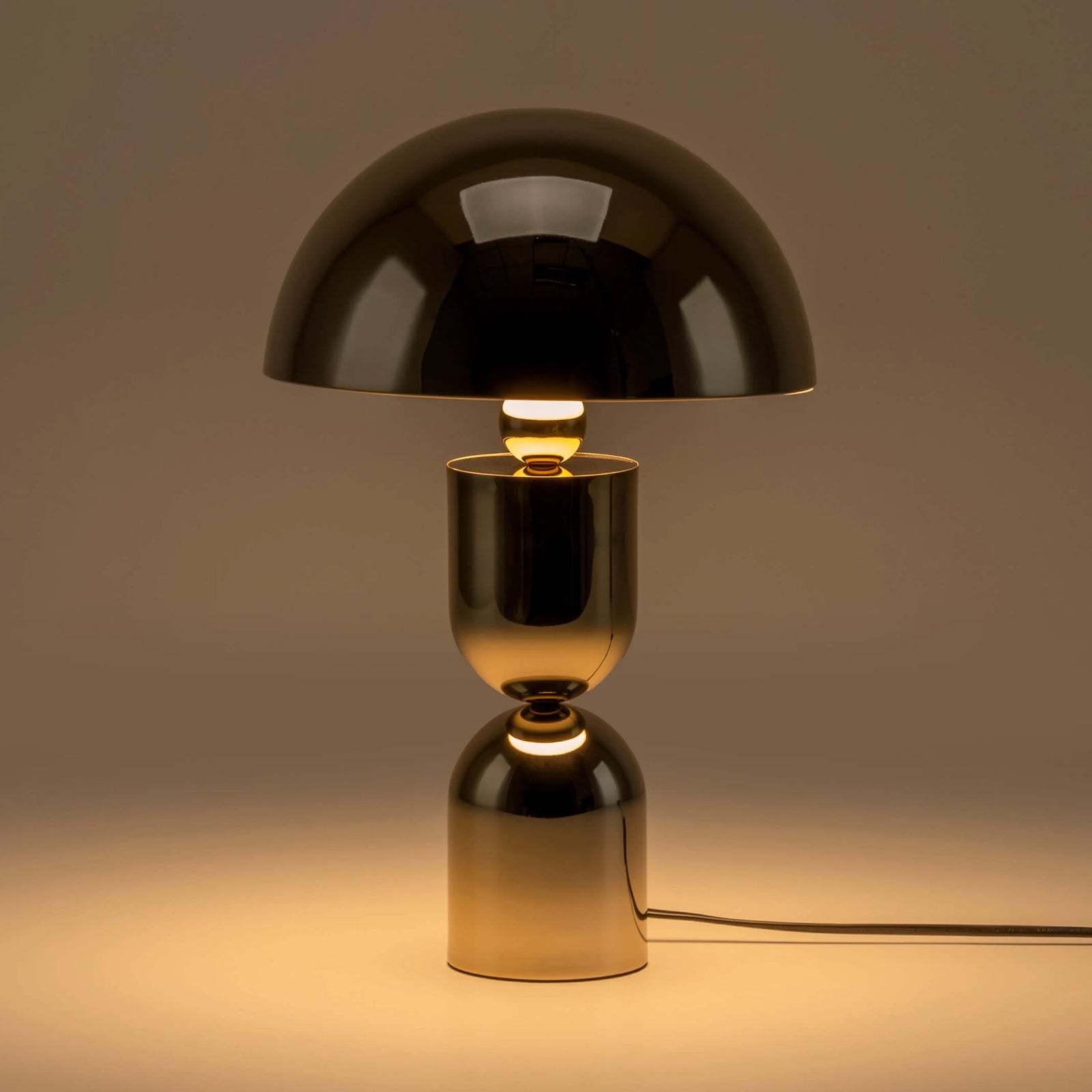 Brass mushroom dome table lamp