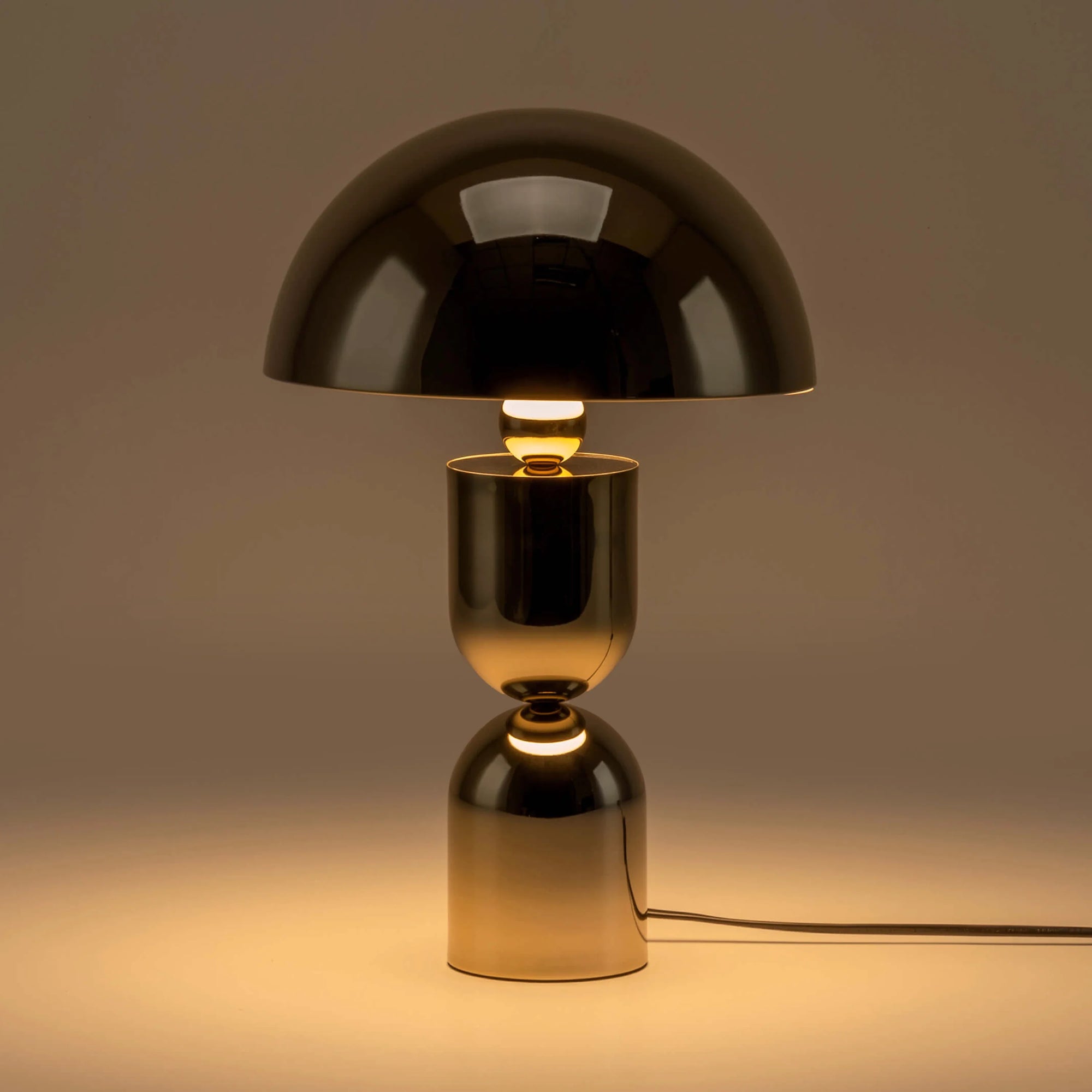 Brass mushroom dome table lamp