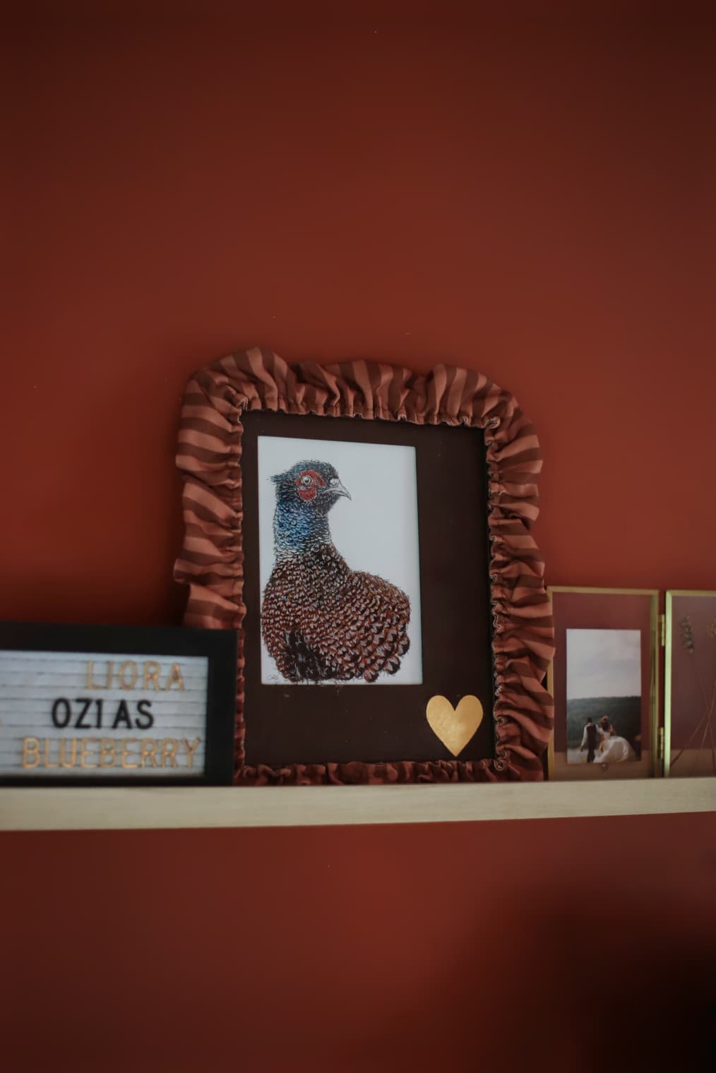 Cappuccino Ruffle Frame