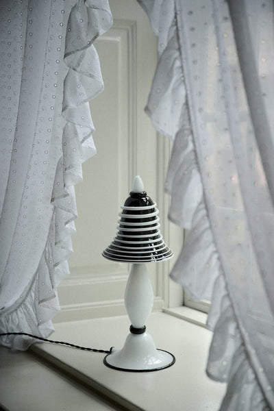 Rosenborg Table Lamp