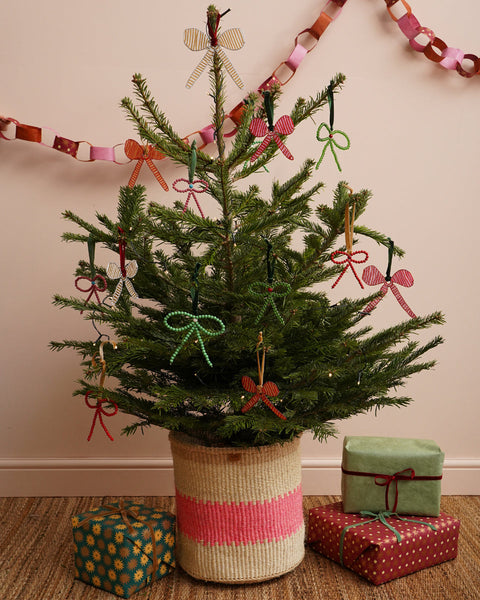 HIJI: Hand-beaded White and Gold Bow Tree Decoration