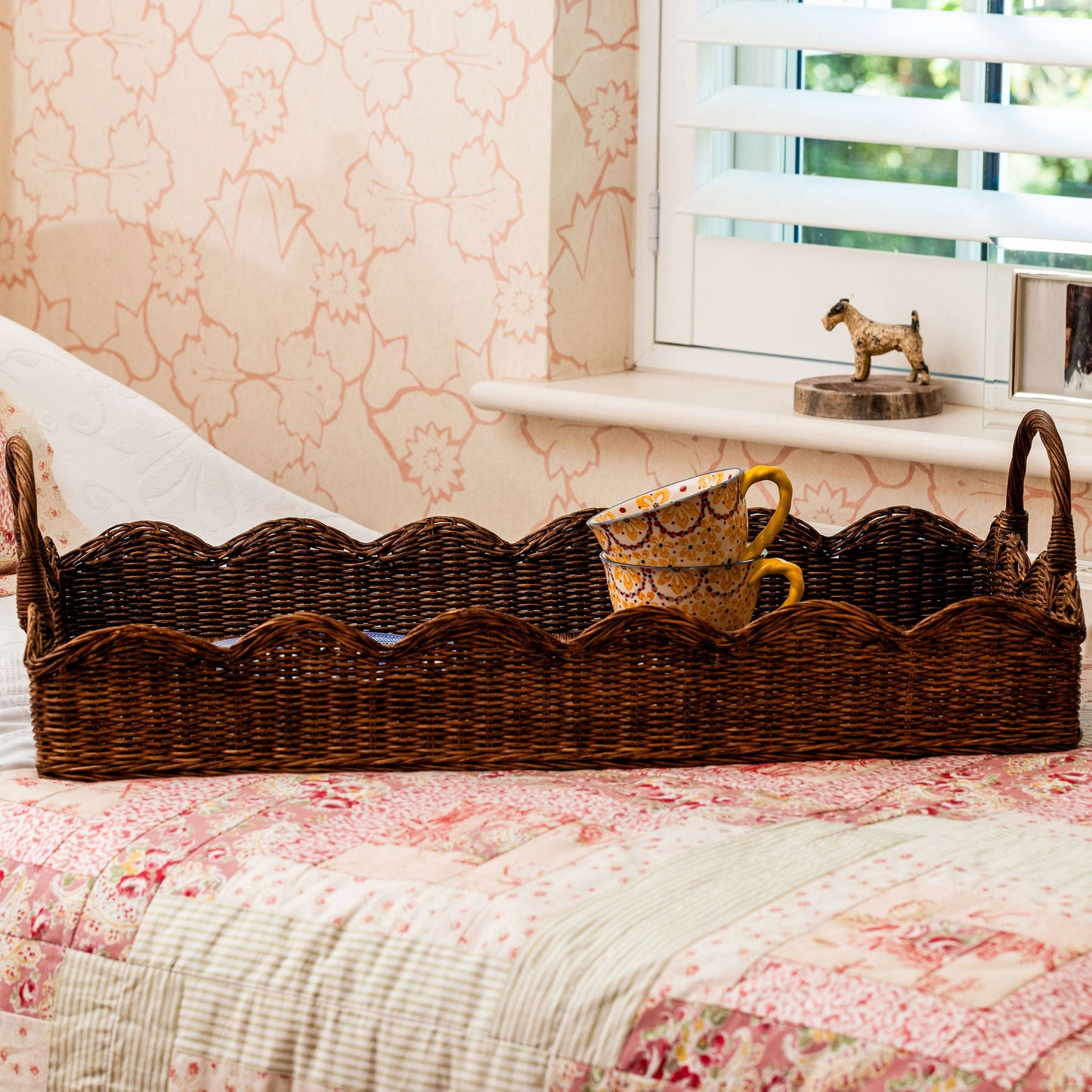Rattan Scalloped Tray, Large Teak