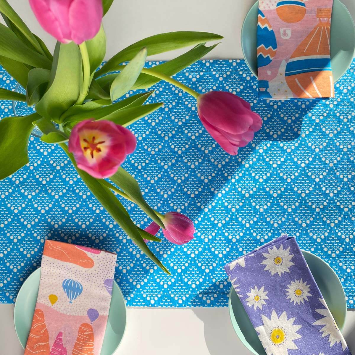 Blue Solid Fish Scale Table Runner