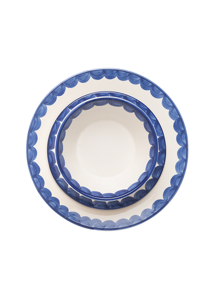 Blue Scallop Dinnerware Set with cereal bowl