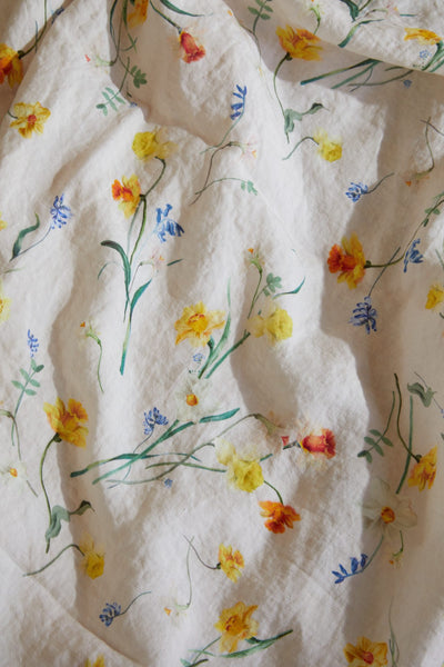 Spring Bulbs Linen Tablecloth