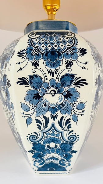 Antique Delft ‘Distel’ Lamp