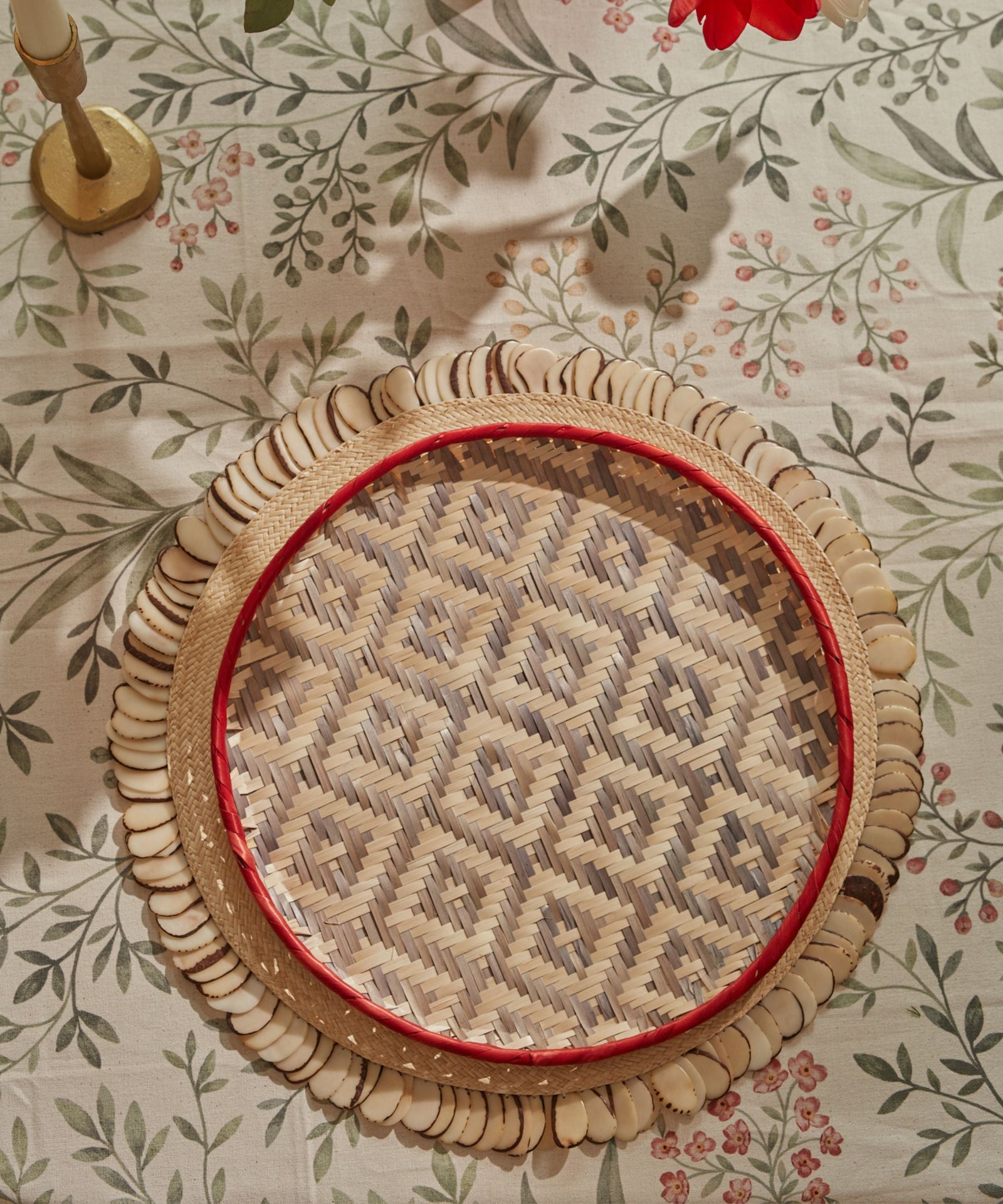 Shrimp-Eye woven Tetera palm charger, taupe and white