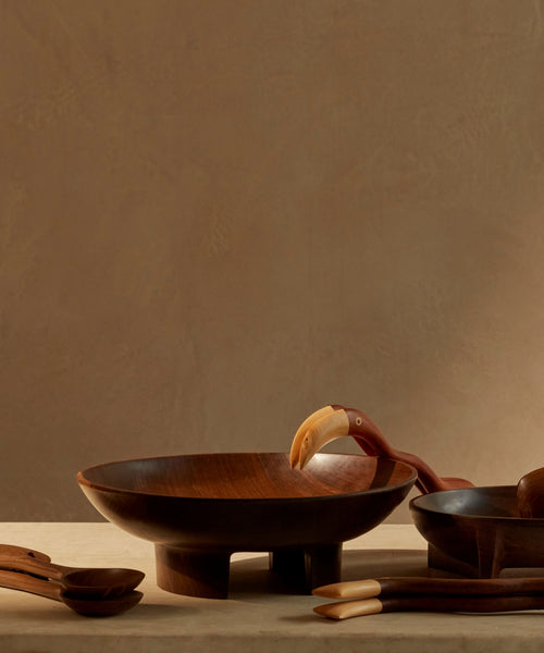 Full Moon Lara bowl - rounded lunar pedestal detail