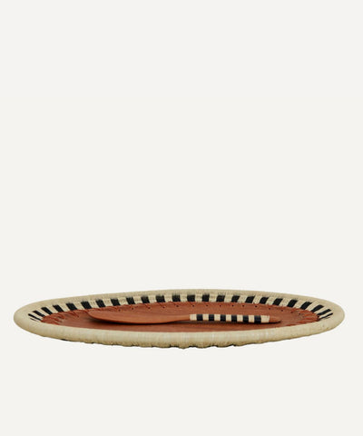 Pacífico Werregue cheese board with its matching Werregue-wrapped palette knife