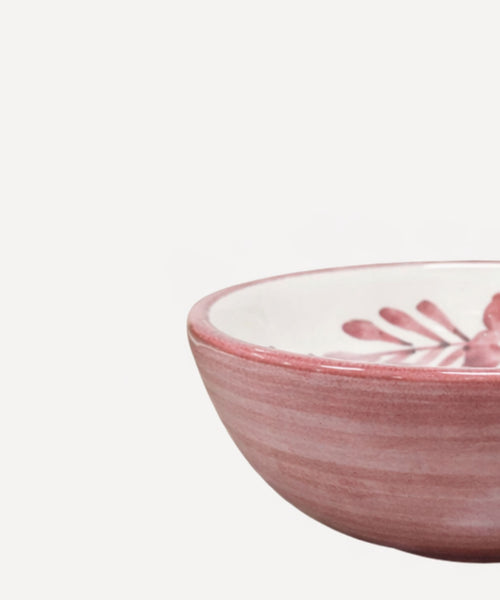 Vintage Rose Flor Bowl, hand-painted in Carmen del Viboral, Colombia.
