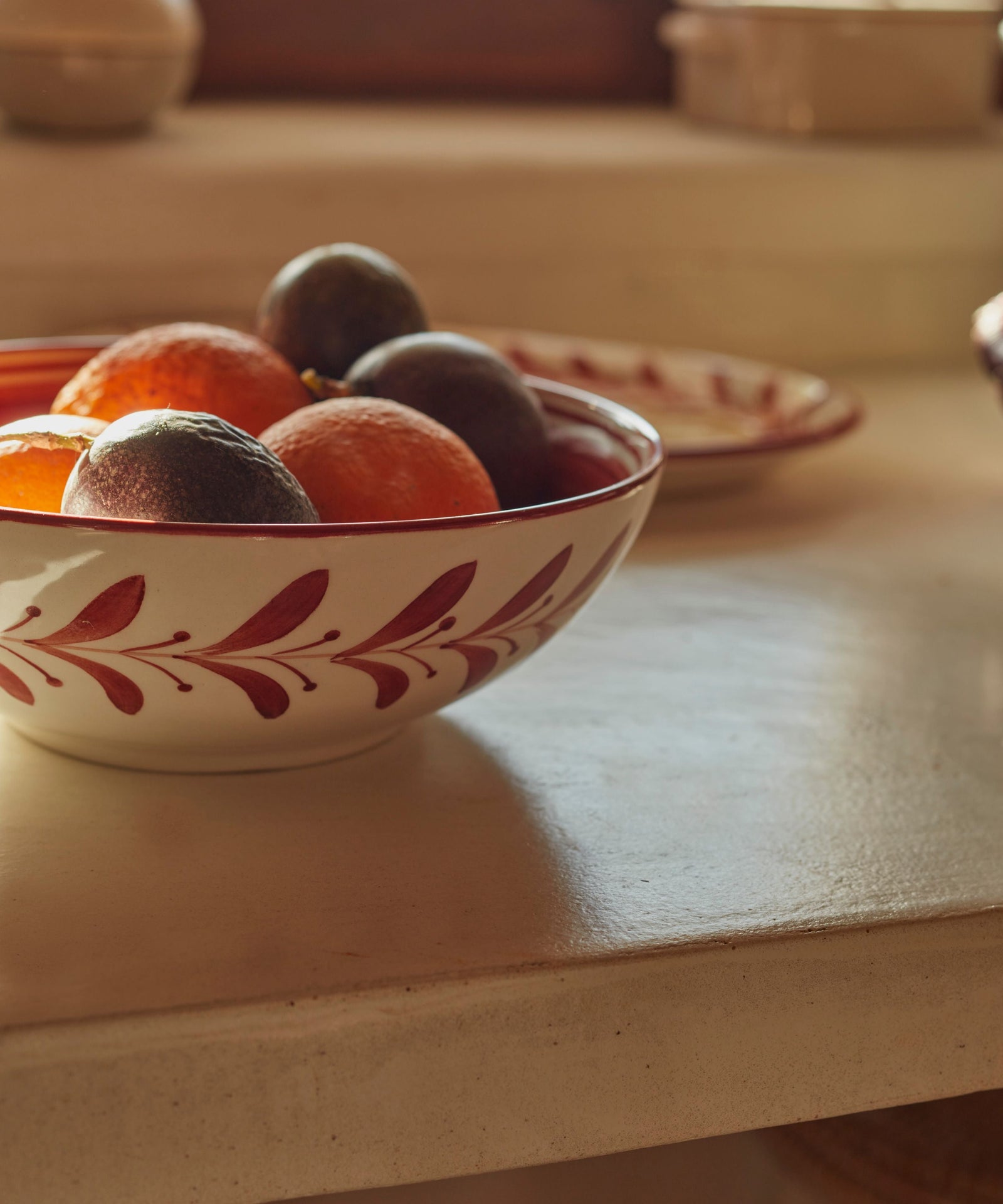 Rust Red Helecho salad bowl with freehand fern wreath, hand-painted ceramic